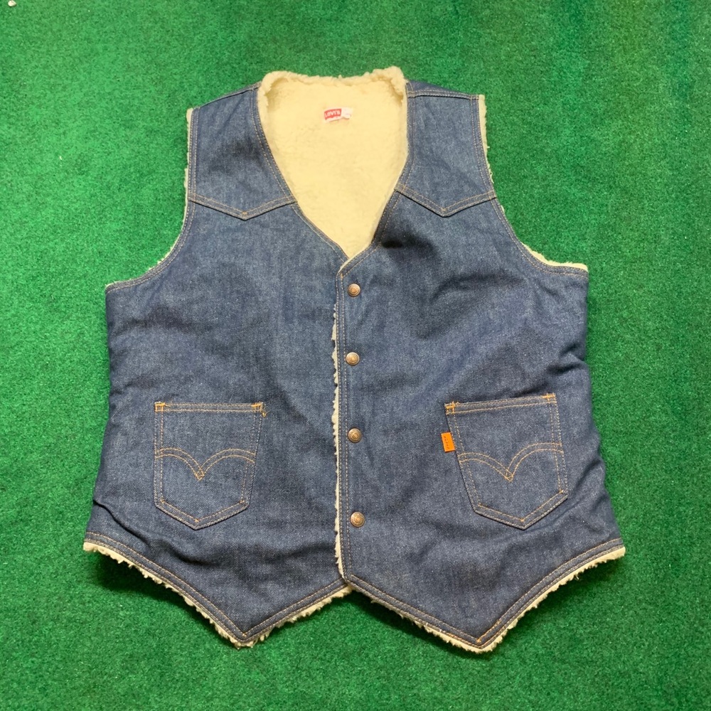 Vintage Levi’s Denim Sherpa Truckers Jean Vest L
